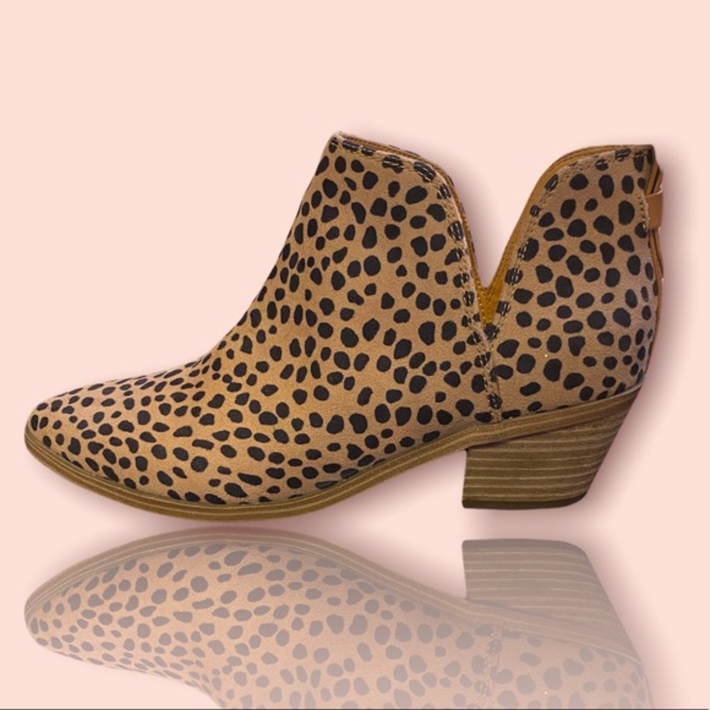 NINE WEST🔥 animal print booties - size 8